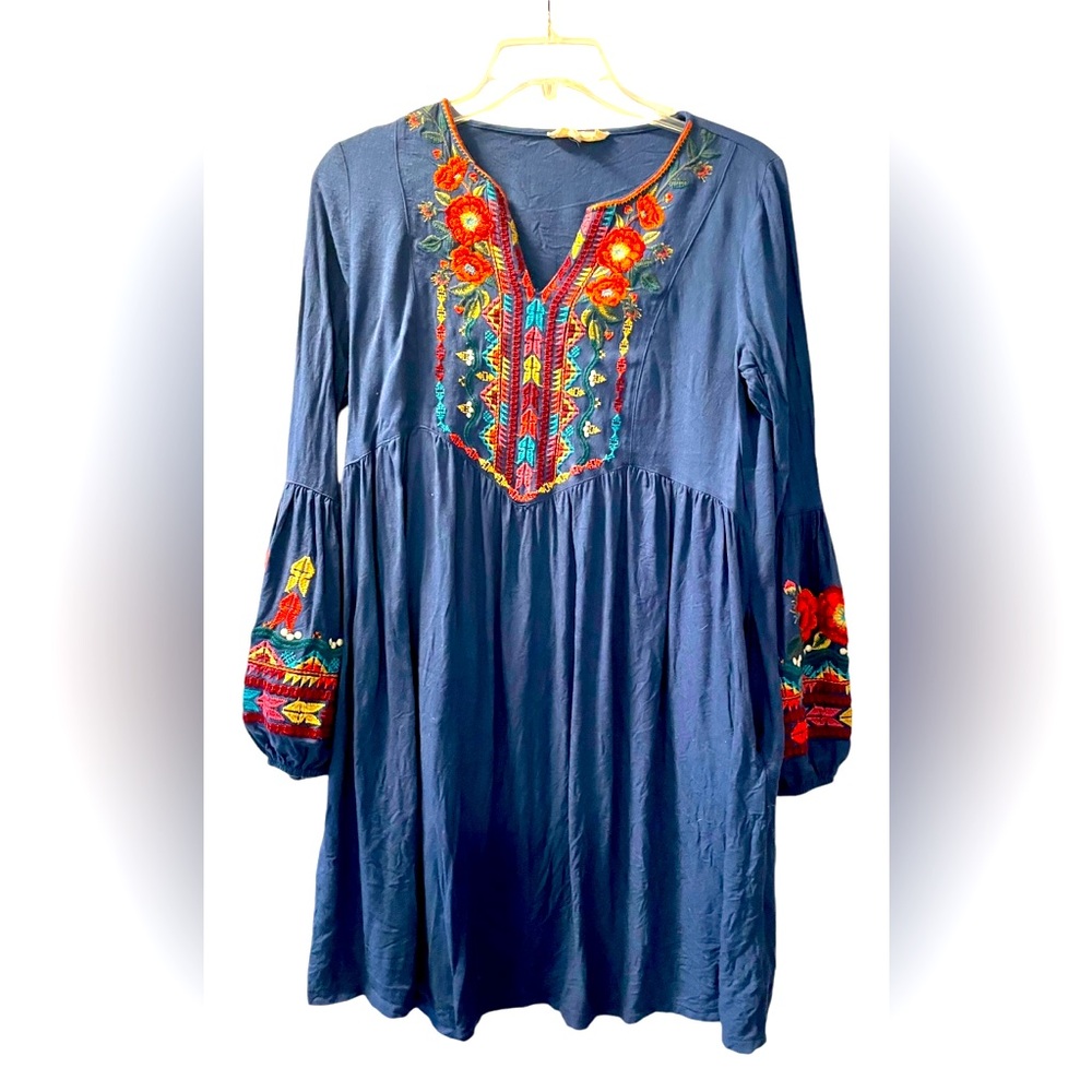 Solitaire/ Anthropologie embroidered blue tunic dress size S